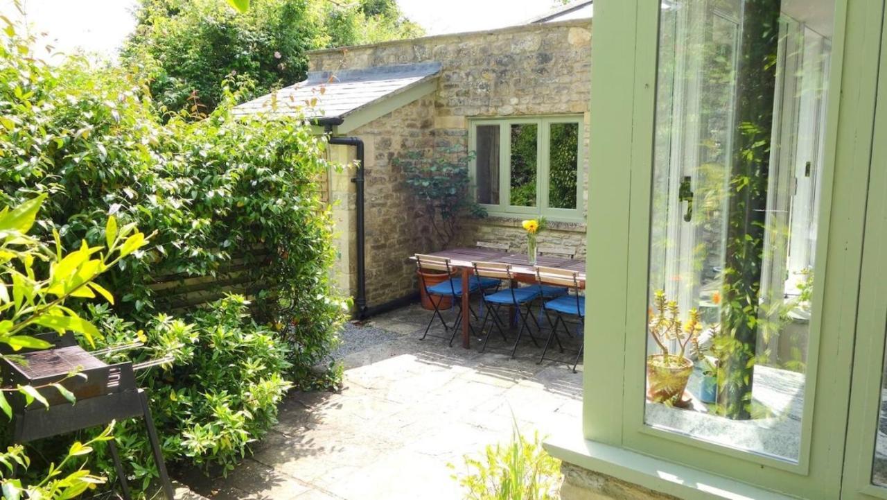 Lovely Property In The Heart Of Somerset, Sleeps 9 Shepton Mallet Exterior photo