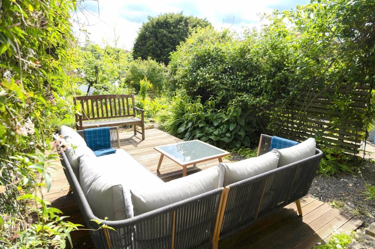 Lovely Property In The Heart Of Somerset, Sleeps 9 Shepton Mallet Exterior photo